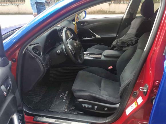 [成都·川A] 二手雷克萨斯雷克萨斯IS2011款 250 运动版