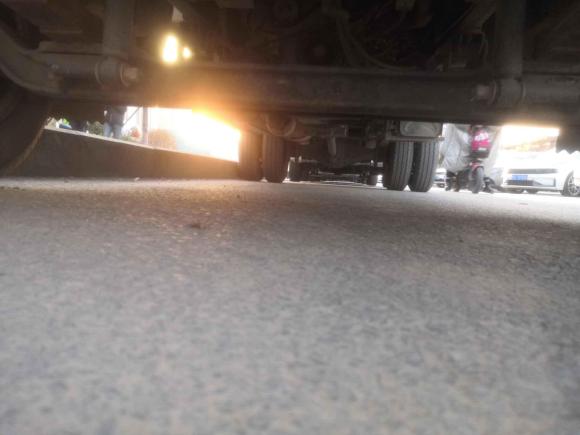 [西安·陕U] 二手长安跨越跨越王X52021款 2.0L汽油CNG舒适版单排双后轮栏板3600mm货箱LJ481QS6