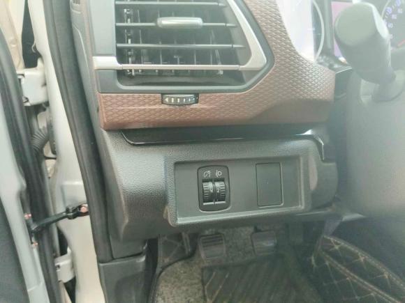 [深圳·粤B] 二手长城风骏62017款 2.0T柴油两驱精英型4D20D