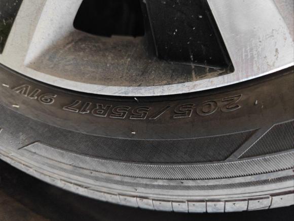 [西安·陕U] 二手斯柯达柯米克2021款 1.5L 手动舒适版