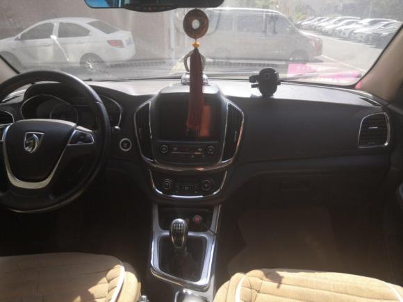 [青岛·鲁B] 二手宝骏宝骏5602016款 1.8L 手动豪华型