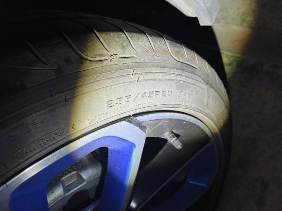 [台州·浙J] 二手领克领克012021款 2.0TD 两驱耀Pro