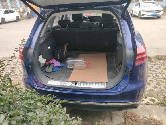 [成都·川J] 二手红旗红旗HS52019款 2.0T 智联旗享版