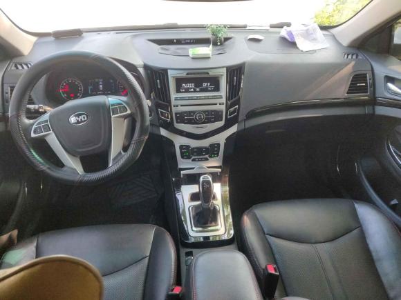 [武汉·粤B] 二手比亚迪比亚迪e52016款 300 豪华型