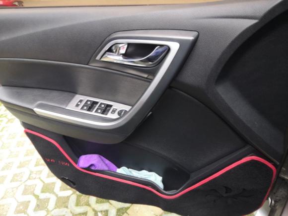 [无锡·苏B] 二手江铃驭胜S3502014款 2.4T 自动两驱柴油豪华天窗版5座