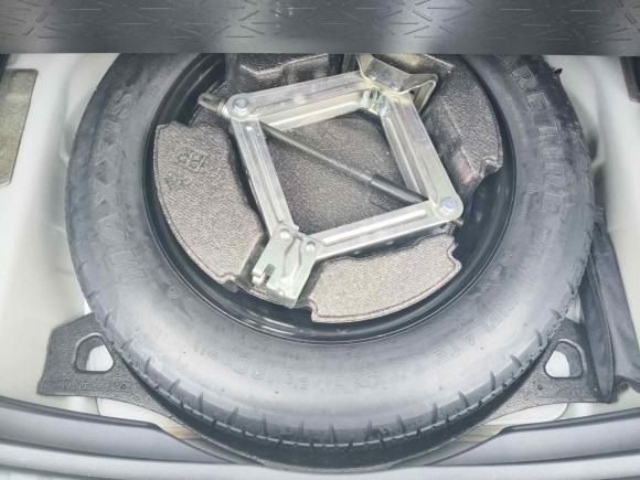 [武汉·鄂W] 二手丰田威兰达2020款 双擎 2.5L E-CVT两驱豪华版