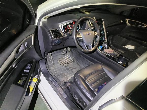 [西安·陕A] 二手福特蒙迪欧2013款 2.0L GTDi200时尚型