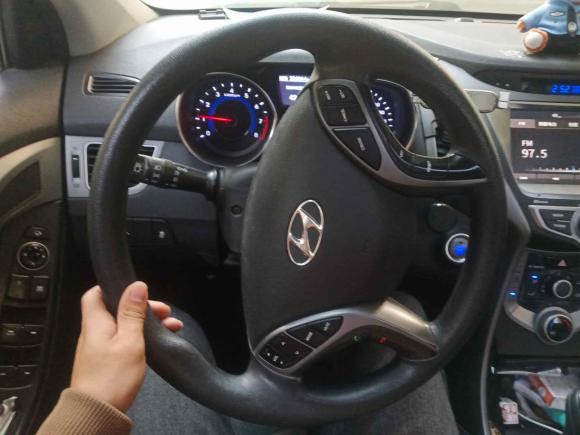 [南京·苏A] 二手现代朗动2016款 1.6L 自动尊贵型