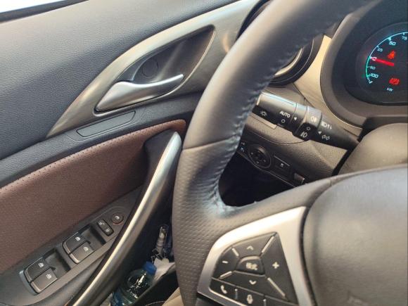 [上海·沪A] 二手比亚迪宋新能源2017款 宋DM 1.5TID 全时四驱豪华型