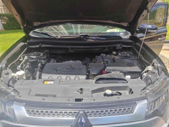 [武汉·鄂A] 二手三菱欧蓝德2019款 2.4L 四驱致享版 7座 国VI