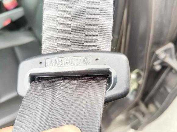 [成都·川F] 二手江铃驭胜S3502014款 2.4T 自动两驱柴油豪华天窗版5座