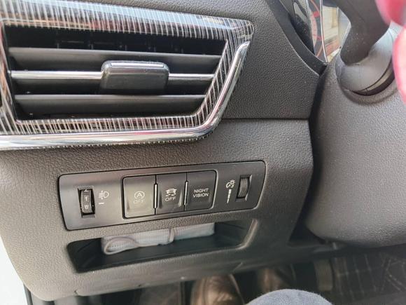 [义乌·浙G] 二手猎豹汽车猎豹CS92017款 1.5L 手动风尚型