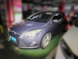 福特福克斯2012款 三厢 1.6L 手动风尚型