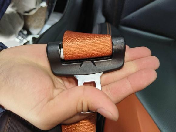 [义乌·浙G] 二手长安长安UNI-V2022款 1.5T 尊贵型