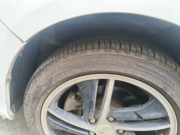 [上海·沪E] 二手比亚迪秦新能源2014款 1.5T 酷黑骑士旗舰型