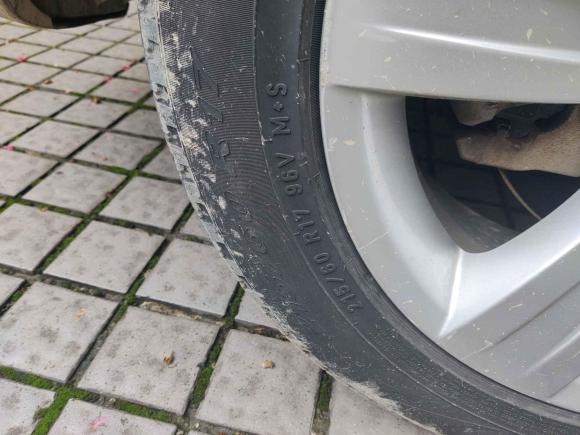 [成都·川A] 二手Jeep自由客2014款 2.4L 运动版