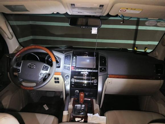 [青岛·鲁U] 二手丰田兰德酷路泽2012款 4.6L 自动VX-R