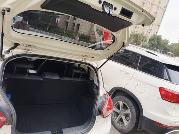 [杭州·浙A] 二手宝骏宝骏3102017款 1.5L 自动时尚型