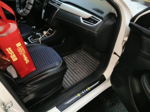 [杭州·鄂J] 二手荣威荣威i52020款 1.5L 手动4G互联领豪版