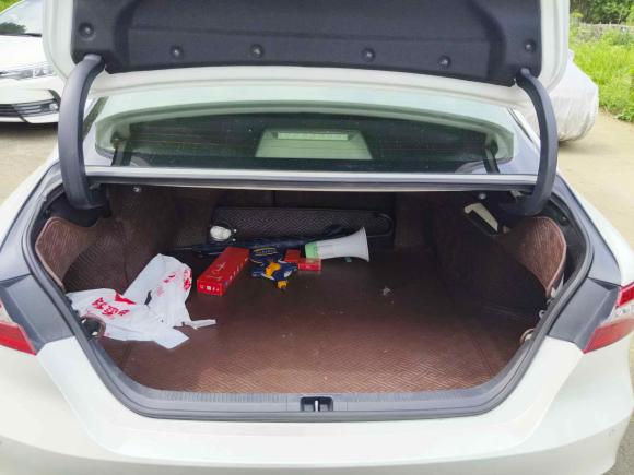 [苏州·苏U] 二手丰田凯美瑞2019款 双擎 2.5HG 豪华版 国VI