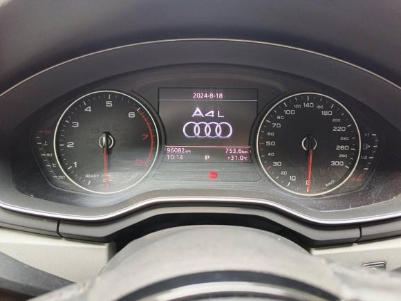 [济南·鲁A] 二手奥迪奥迪A4L2017款 Plus 40 TFSI 进取型