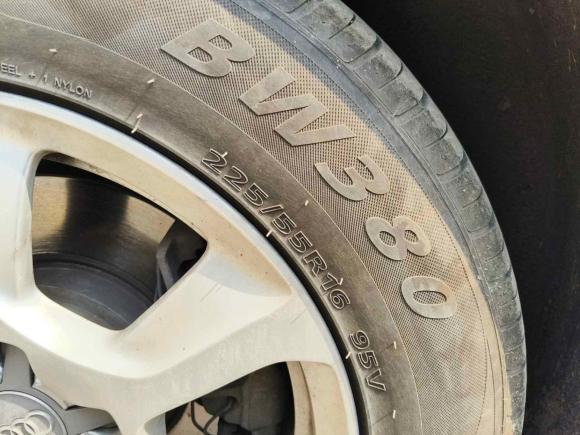 [台州·浙J] 二手奥迪奥迪A4L2011款 2.0 TFSI 技术型