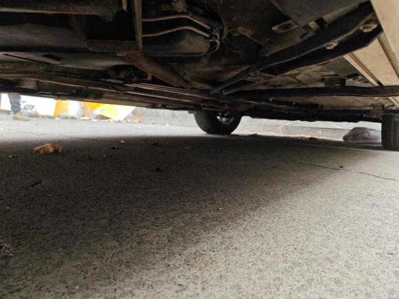 [嘉兴·沪C] 二手东风风行景逸X52015款 1.6L 手动尊享型