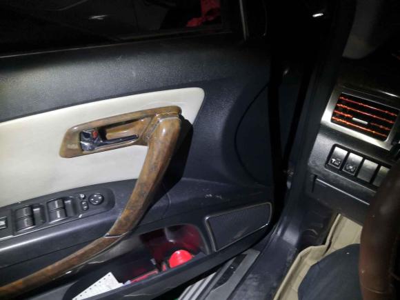 [成都·川B] 二手奔腾奔腾X802013款 2.0L 自动豪华型