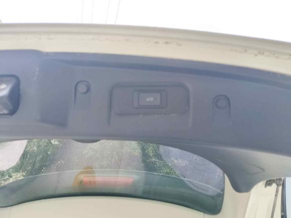 [上海·鄂B] 二手日产楼兰2015款 2.5L XE 两驱精英版