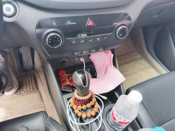 [济南·鲁A] 二手现代途胜2015款 2.0L 自动两驱智能型