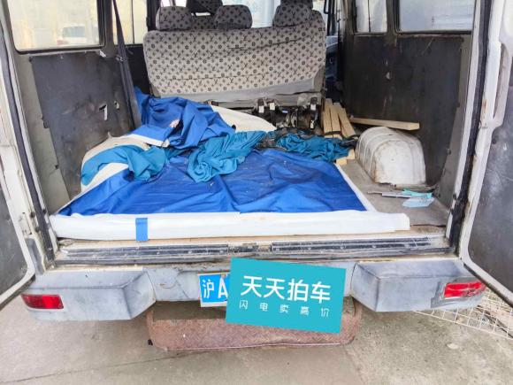 [上海·沪A] 二手依维柯依维柯得意2014款 2.8T-V35 NJ5044XXYQ3A43S4