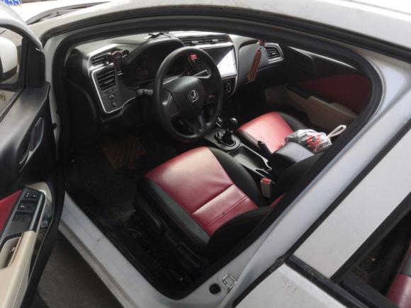 [成都·川A] 二手本田锋范2015款 1.5L 手动进取版