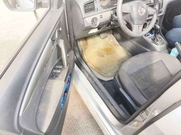 [深圳·粤B] 二手大众朗逸2013款 改款经典 1.6L 自动风尚版