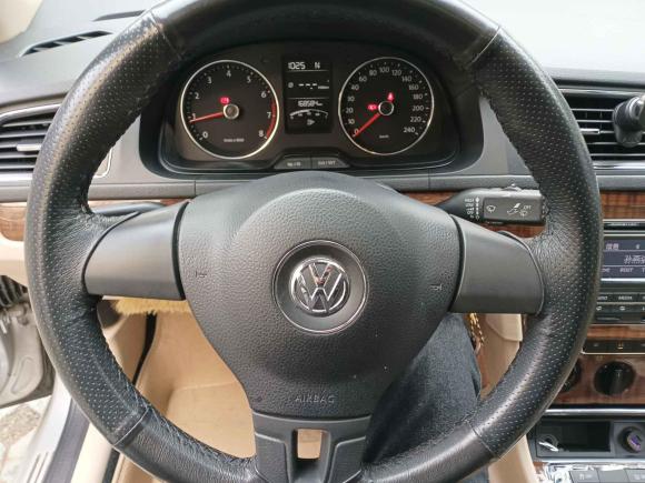 [上海·苏D] 二手大众朗逸2013款 改款经典 1.6L 自动舒适版