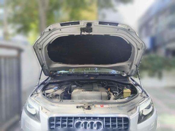 [济南·粤B] 二手奥迪奥迪Q72010款 3.6 FSI quattro 基本型