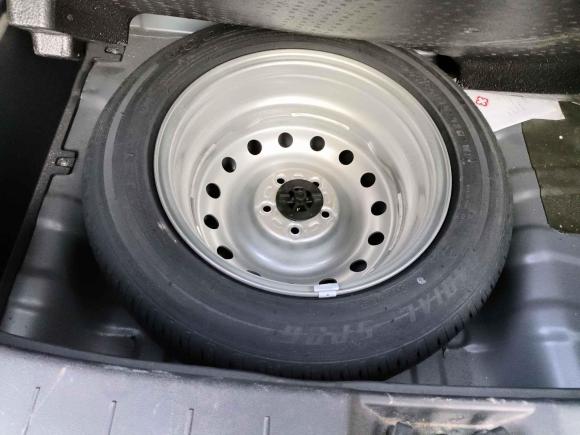 [南昌·赣A] 二手陆风陆风X22017款 1.6L 自动铂锐版