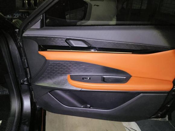 [南京·苏A] 二手长安长安UNI-V2023款 1.5T 运动版