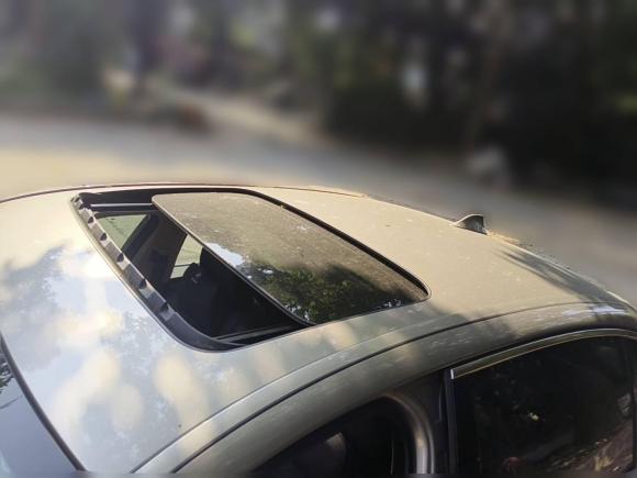 [上海·苏U] 二手宝马宝马5系2014款 525Li 豪华设计套装