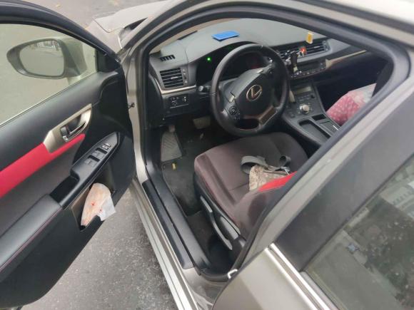 [成都·川A] 二手雷克萨斯雷克萨斯CT2017款 CT200h 精英版 单色 国VI