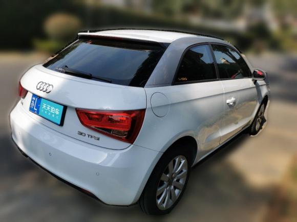 [南京·苏L] 二手奥迪奥迪A12014款 30 TFSI 舒适型