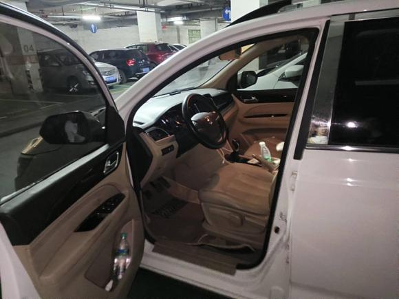 [南昌·赣A] 二手宝骏宝骏7302014款 1.5L 手动舒适型 7座