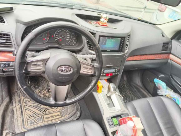 [佛山·粤Y] 二手斯巴鲁傲虎2011款 2.5i豪华导航版