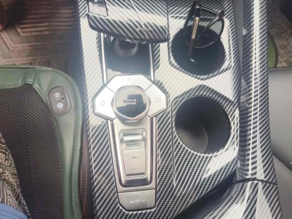 [深圳·湘H] 二手长安长安UNI-V2022款 1.5T 尊贵型