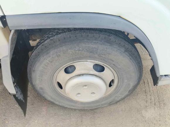 [南通·苏F] 二手五十铃瑞迈2020款 2.8T经典两驱柴油国VI舒享型标轴版JE493ZLQ6E