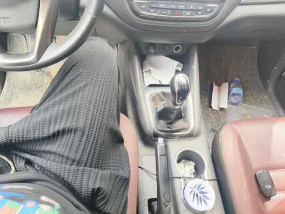 [嘉兴·鲁R] 二手长安欧尚长安欧尚A8002017款 1.6L 手动豪华型