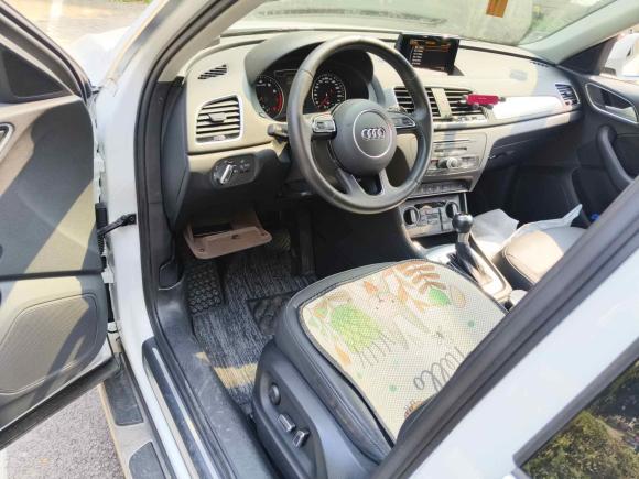 [南京·苏L] 二手奥迪奥迪Q32017款 35 TFSI quattro 全时四驱风尚型