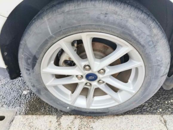 [苏州·湘A] 二手福特福克斯2017款 两厢 1.6L 自动风尚型智行版