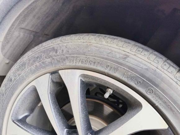 [成都·川A] 二手荣威荣威RX32018款 1.6L CVT旗舰版