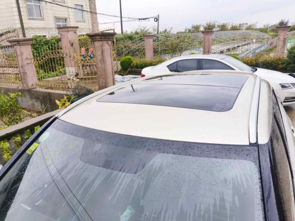 [上海·沪C] 二手本田本田UR-V2017款 370TURBO 两驱尊贵版 国V