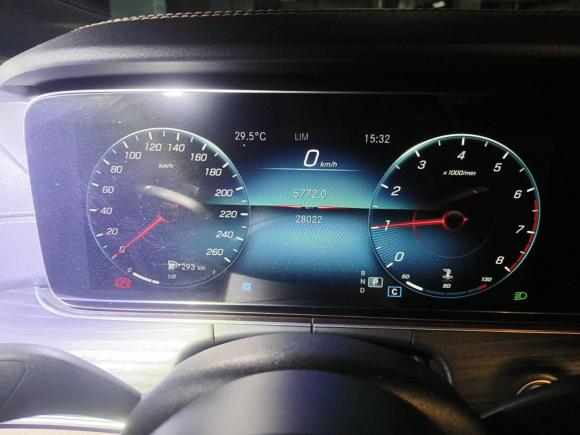 [西安·陕U] 二手奔驰奔驰E级2021款 改款 E 300 L 运动时尚型